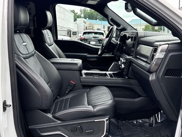 2025 Ford F-450 Platinum DRW