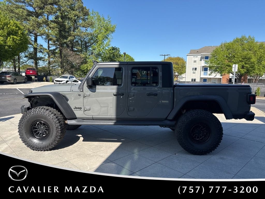 2023 Jeep Gladiator Sport