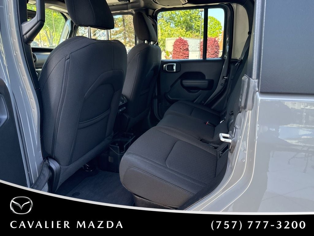 2023 Jeep Gladiator Sport