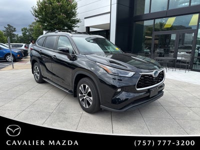 2023 Toyota Highlander Hybrid XLE