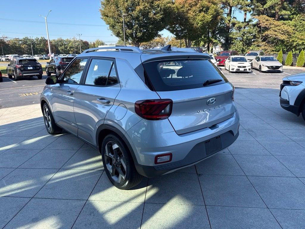 2022 Hyundai Venue SEL
