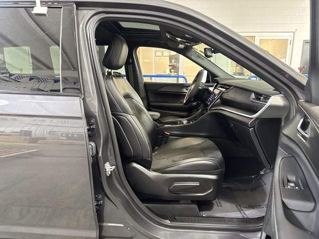 2024 Jeep Grand Cherokee L Altitude X 4x4