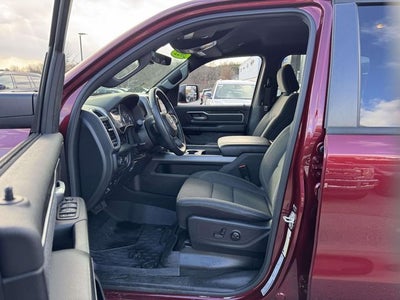 2022 RAM 1500 Big Horn Crew Cab 4x4 5'7' Box