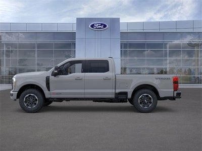 2025 Ford Super Duty F-350® Lariat®