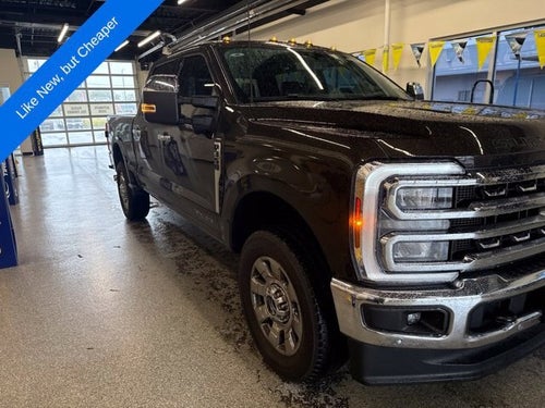 2025 Ford F-350 Lariat Super Duty