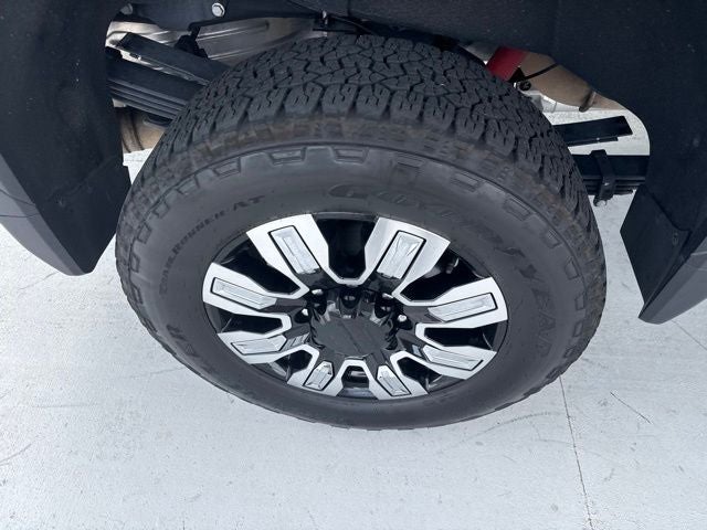 2025 GMC Sierra 2500HD Denali