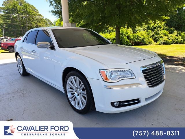 2012 Chrysler 300's photo