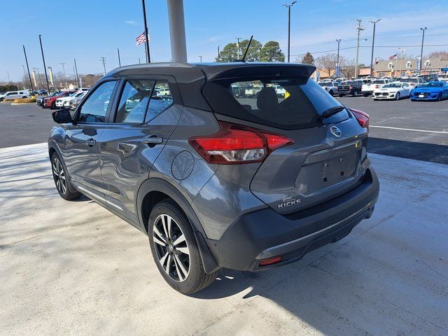 2019 Nissan Kicks SR