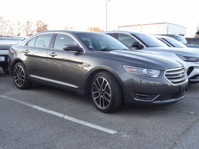 2018 Ford Taurus SEL