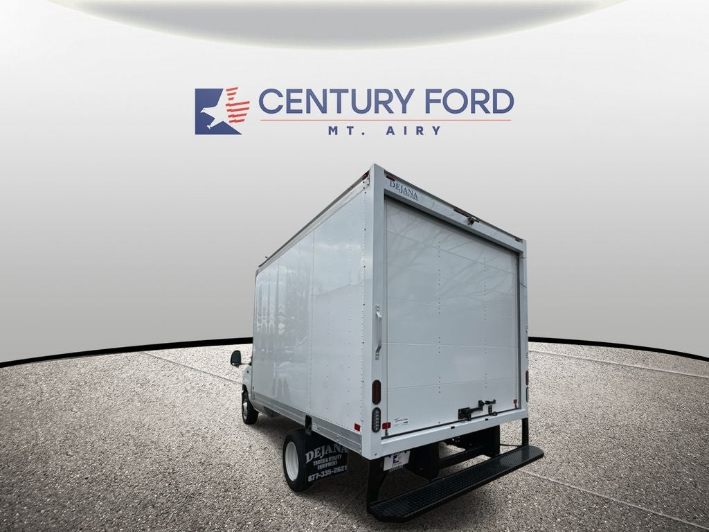 2025 Ford Econoline Cutaway E-350 SRW
