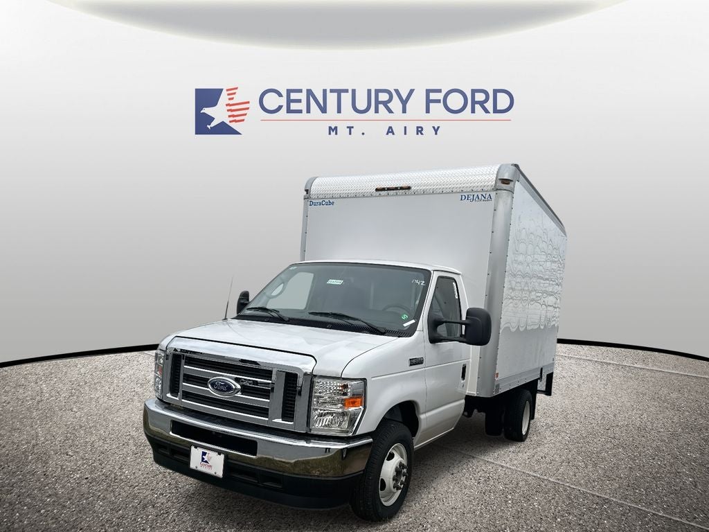 2025 Ford Econoline Cutaway E-350 SRW