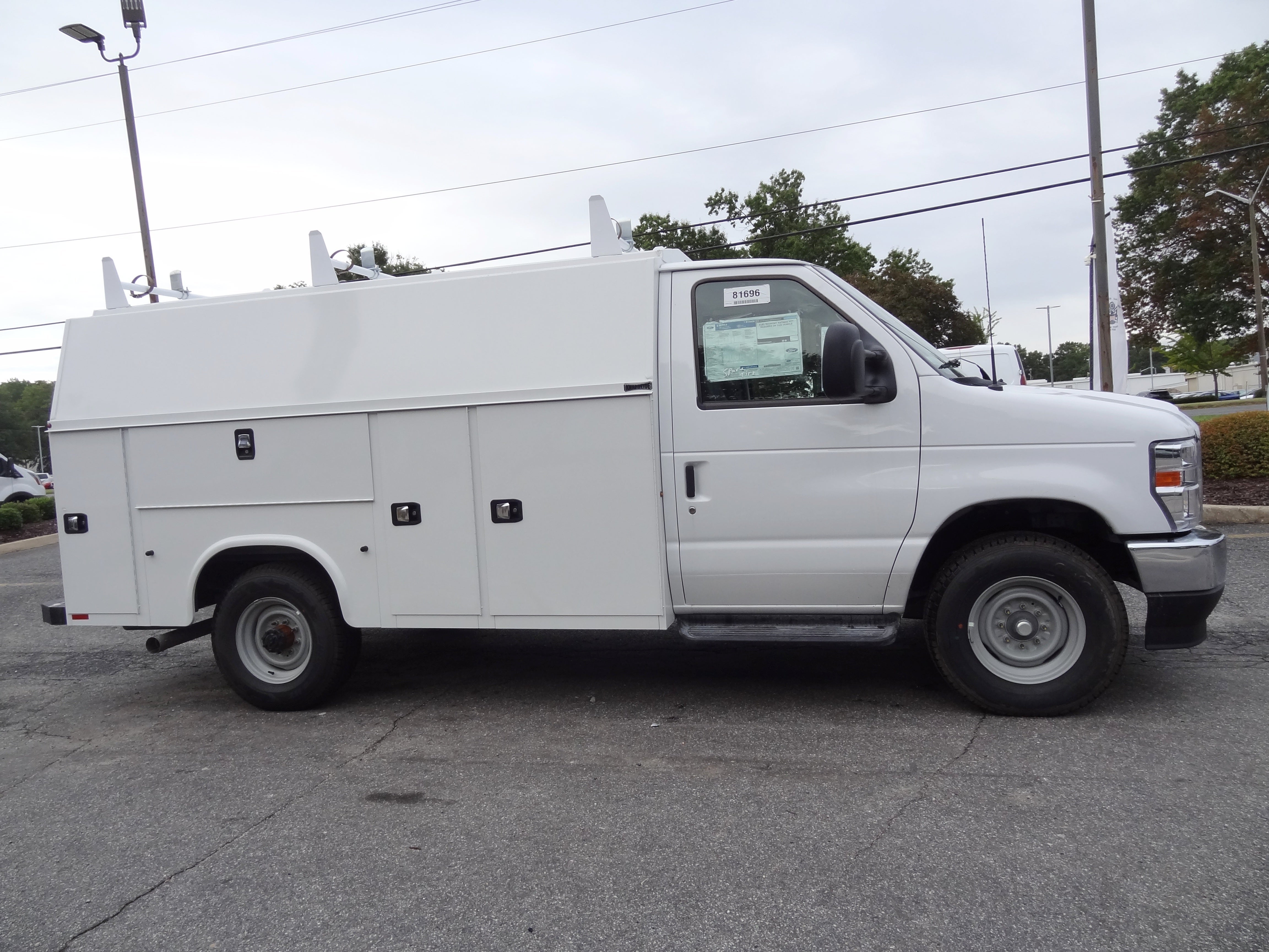 2026 Ford Econoline Cutaway E-350 SRW