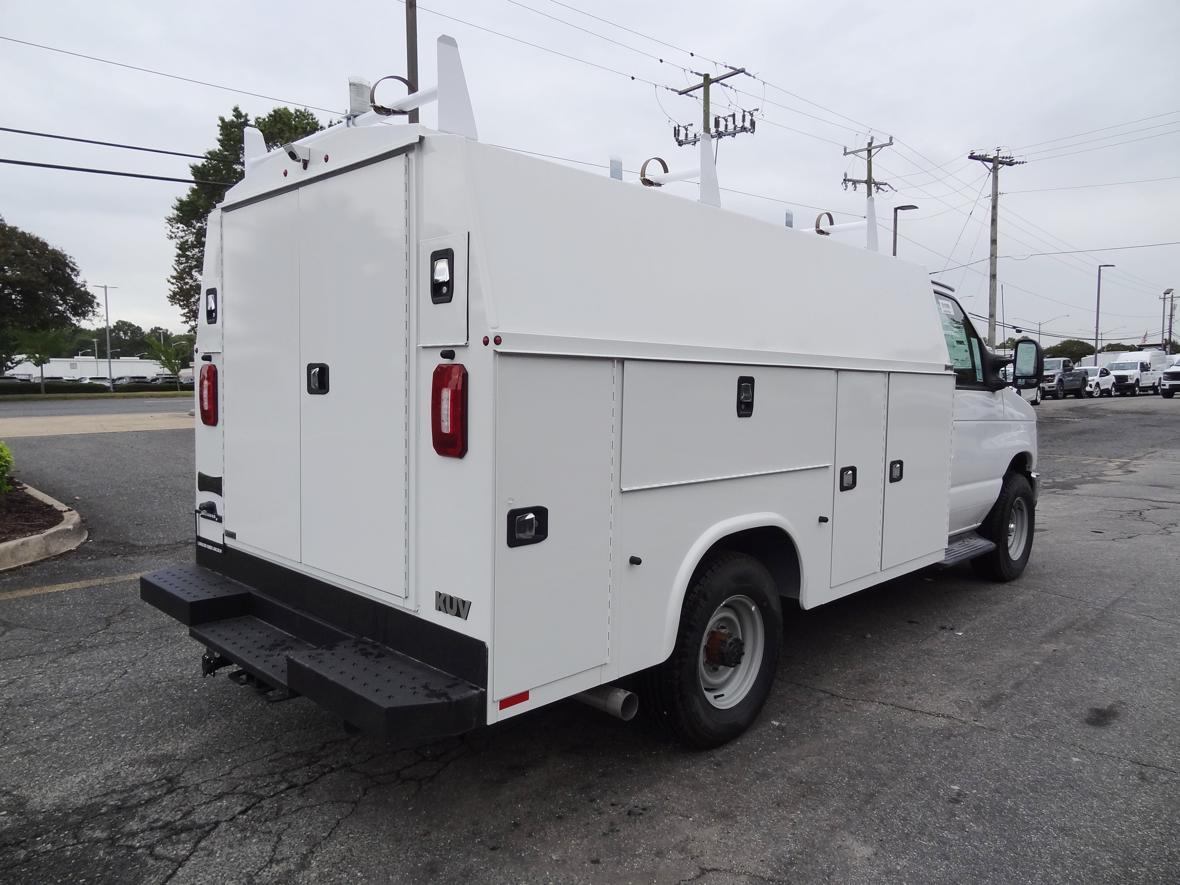 2026 Ford Econoline Cutaway E-350 SRW