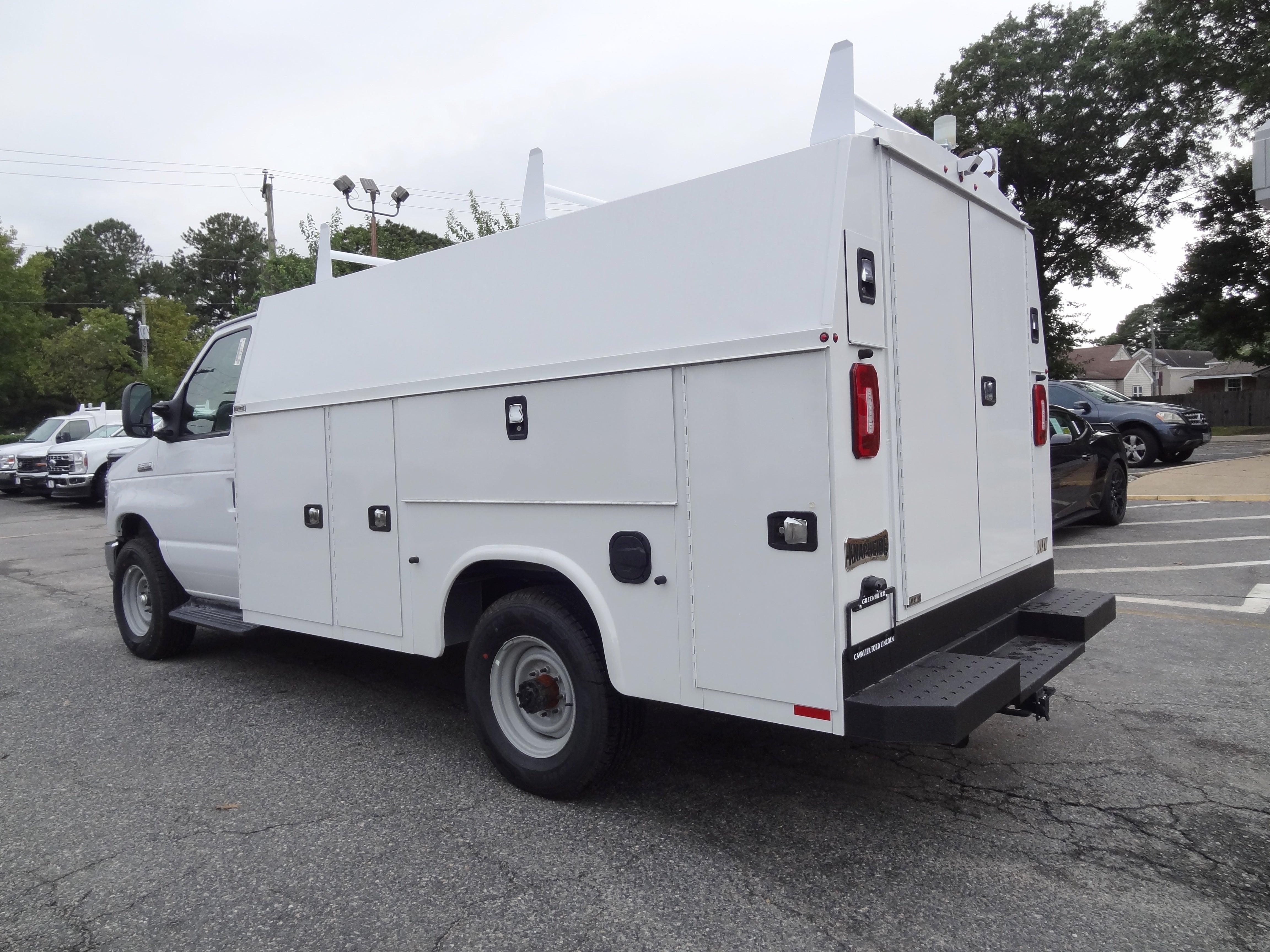 2026 Ford Econoline Cutaway E-350 SRW