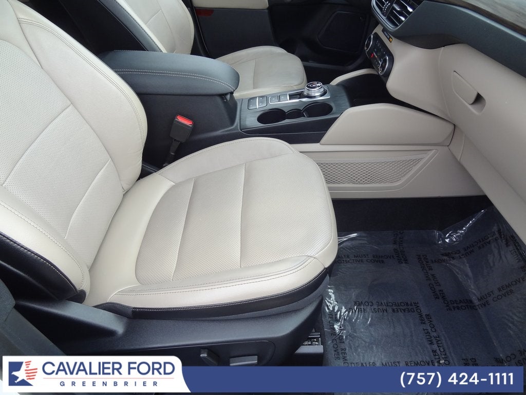 2020 Ford Escape Titanium