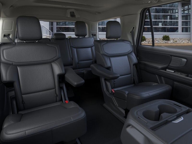 2025 Ford Expedition Platinum®