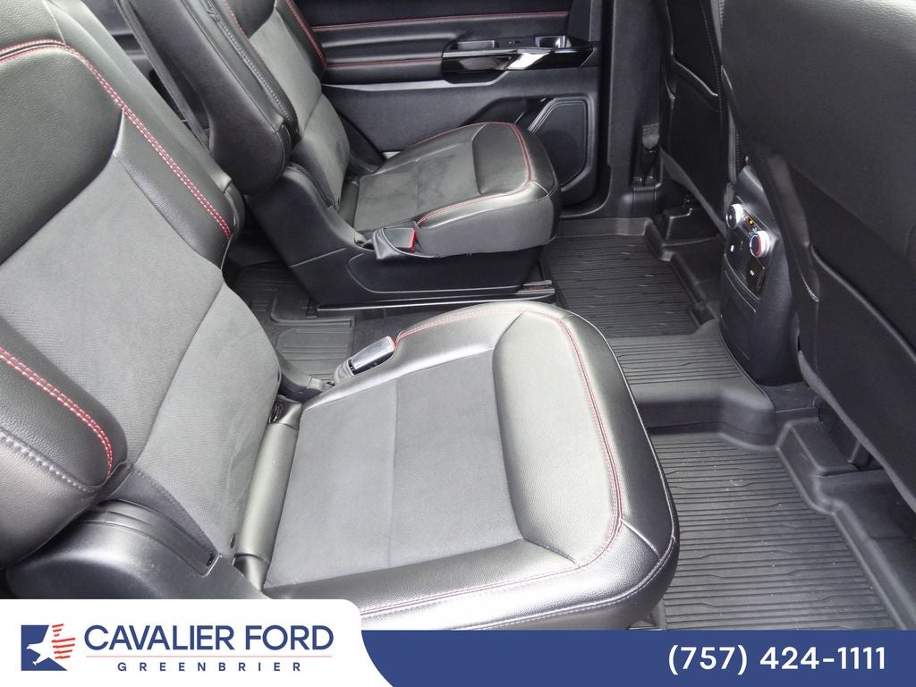2022 Ford Explorer ST-Line