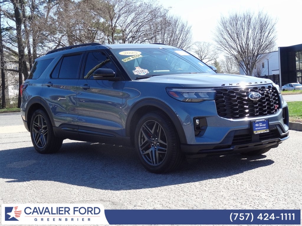 2025 Ford Explorer ST