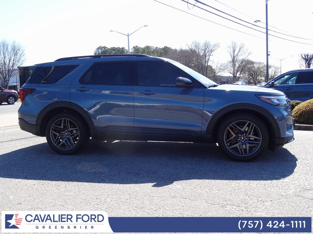 2025 Ford Explorer ST