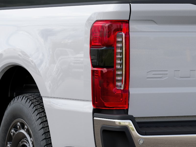 2027 Ford Super Duty F-350® XLT