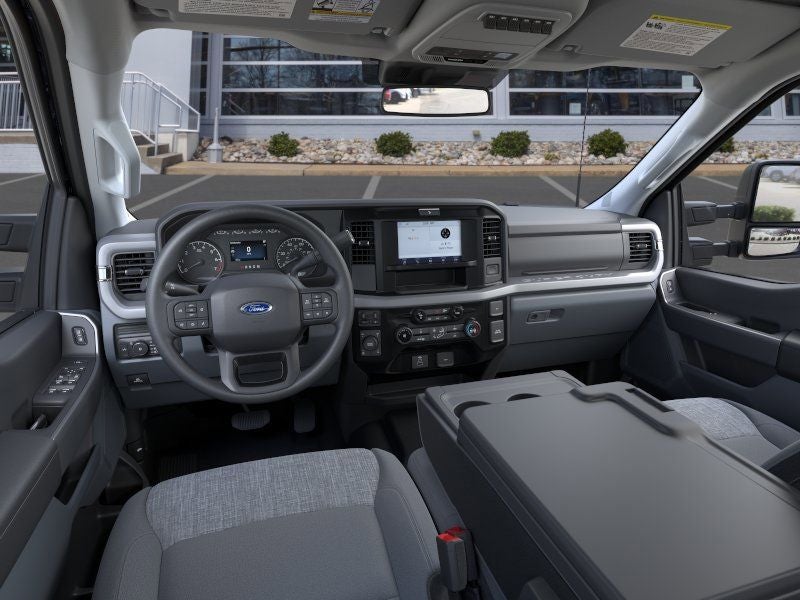 2026 Ford Super Duty F-350® XLT