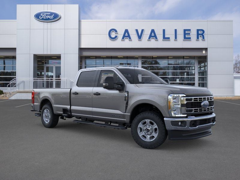 2026 Ford Super Duty F-350® XLT