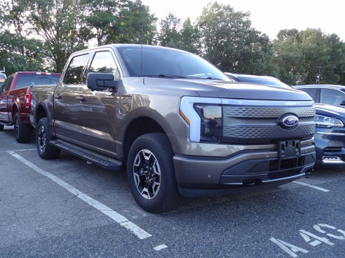 2023 Ford F-150 Lightning XLT