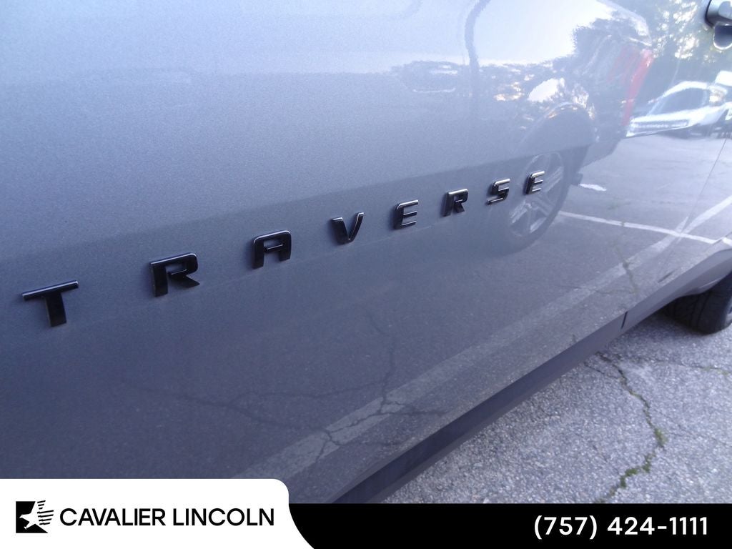 2023 Chevrolet Traverse RS
