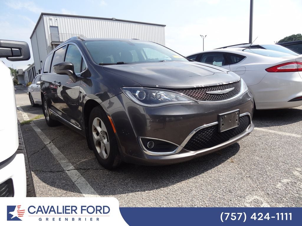 2017 Chrysler Pacifica Touring L Plus