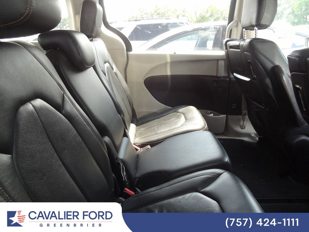 2017 Chrysler Pacifica Touring L Plus