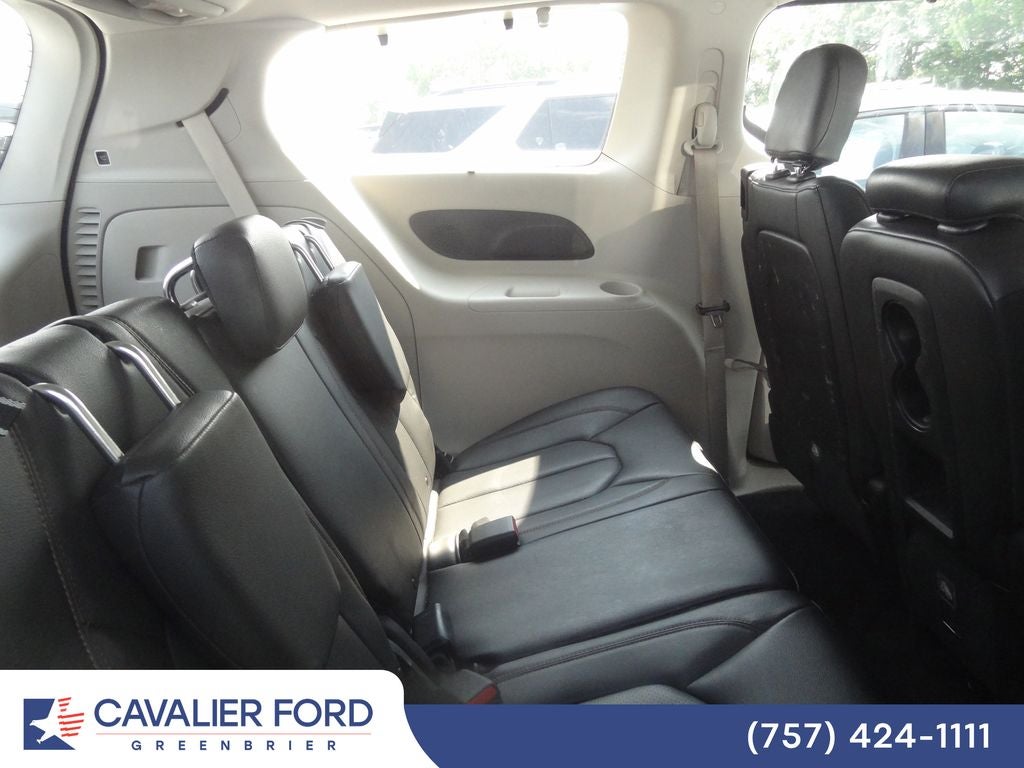 2017 Chrysler Pacifica Touring L Plus