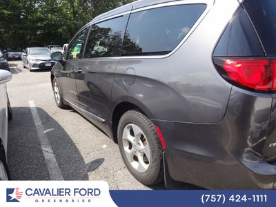 2017 Chrysler Pacifica Touring L Plus