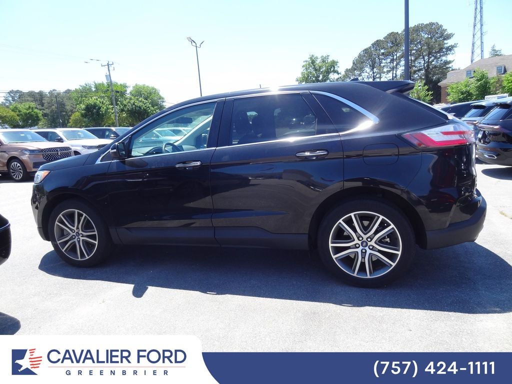 2022 Ford Edge Titanium