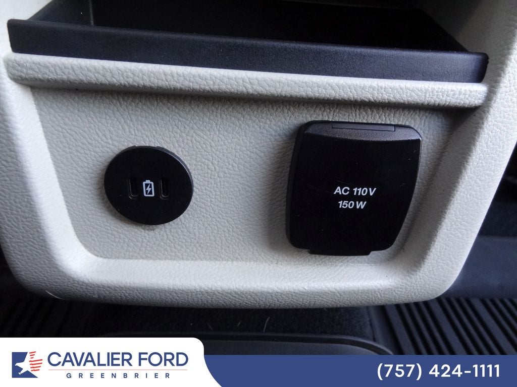 2023 Ford Edge Titanium