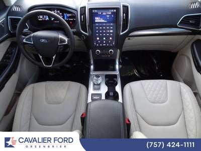 2023 Ford Edge Titanium