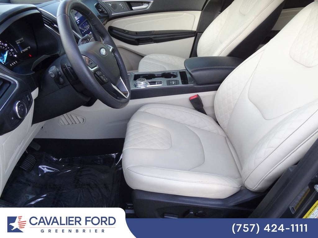 2023 Ford Edge Titanium