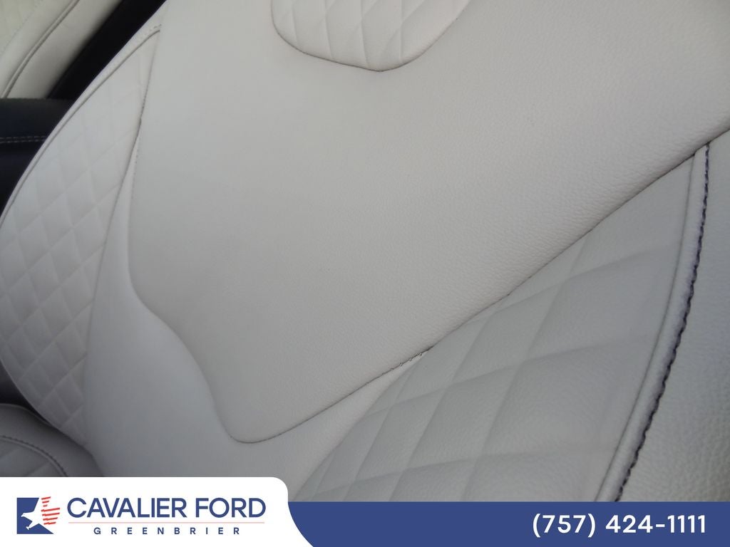 2023 Ford Edge Titanium