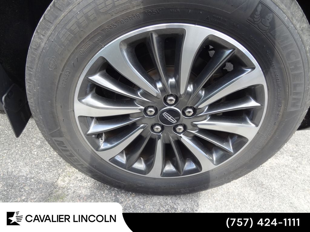 2022 Lincoln Nautilus Standard Standard