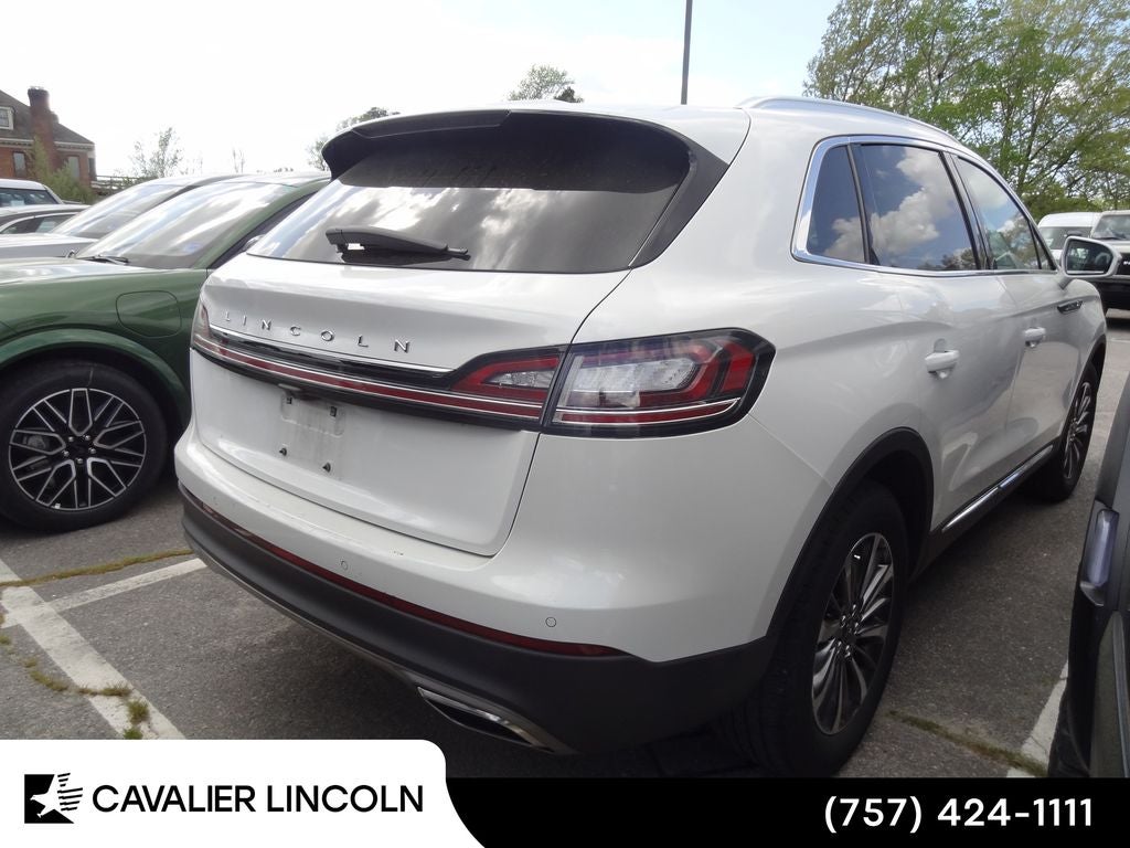 2022 Lincoln Nautilus Standard Standard