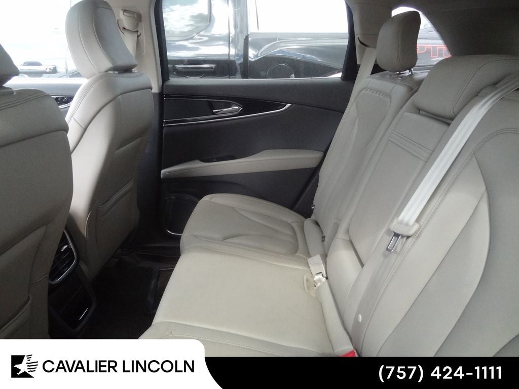 2022 Lincoln Nautilus Standard Standard