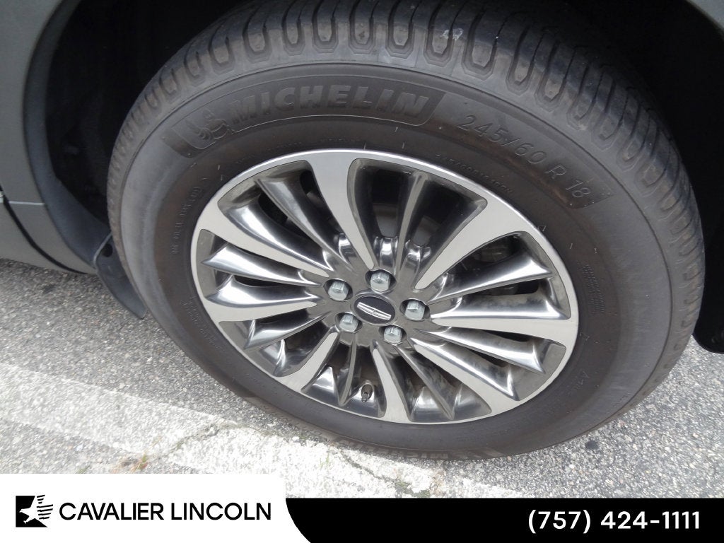 2019 Lincoln Nautilus Select