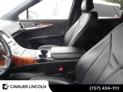 2019 Lincoln Nautilus Select