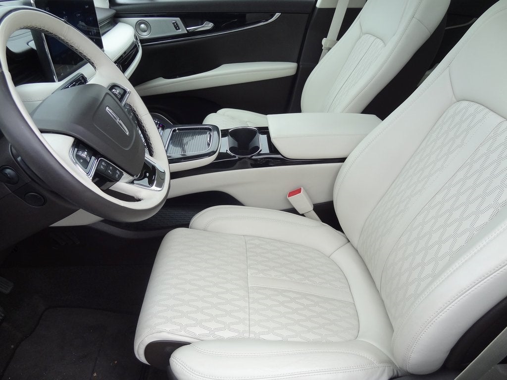 2023 Lincoln Nautilus Black Label