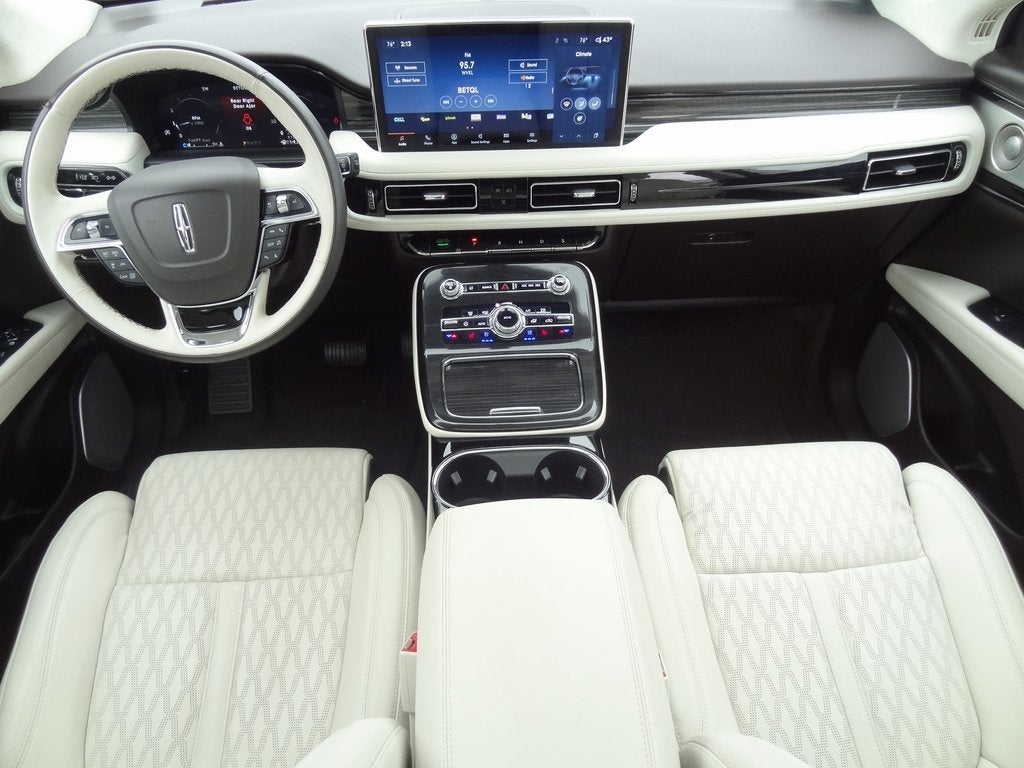 2023 Lincoln Nautilus Black Label