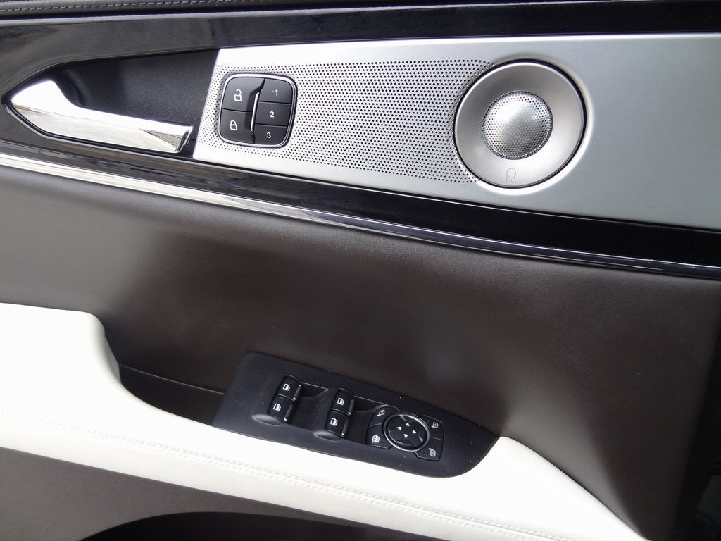 2023 Lincoln Nautilus Black Label