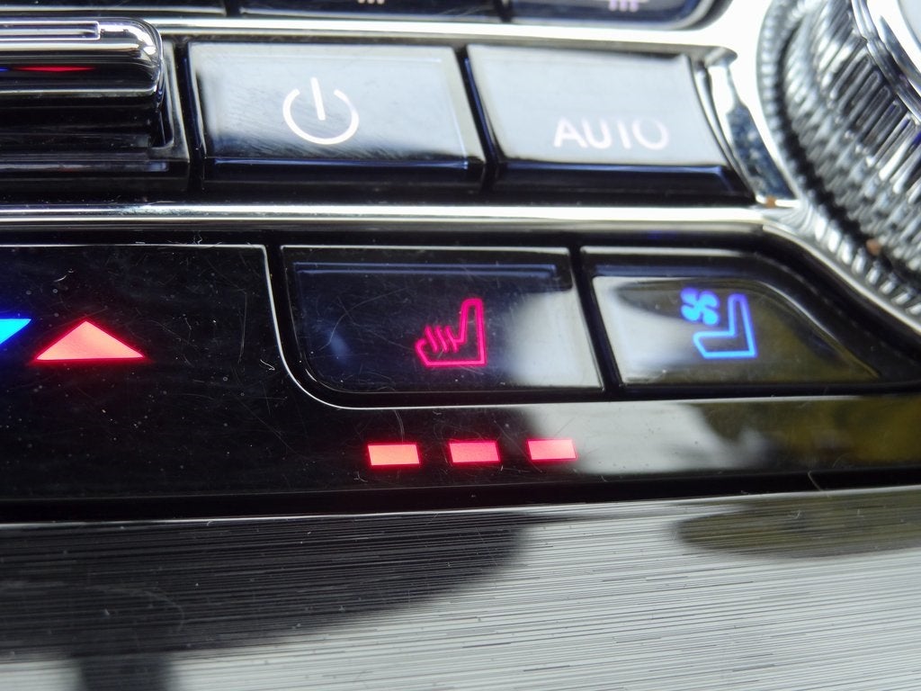 2023 Lincoln Nautilus Black Label