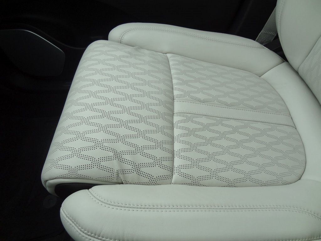 2023 Lincoln Nautilus Black Label