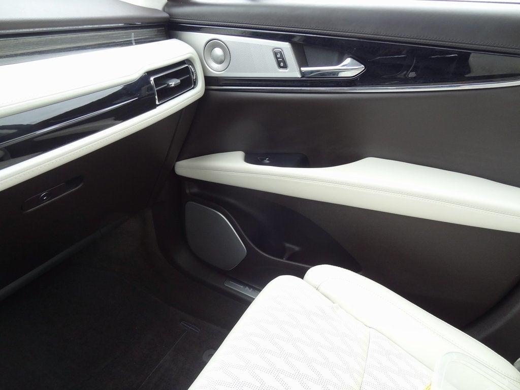 2023 Lincoln Nautilus Black Label