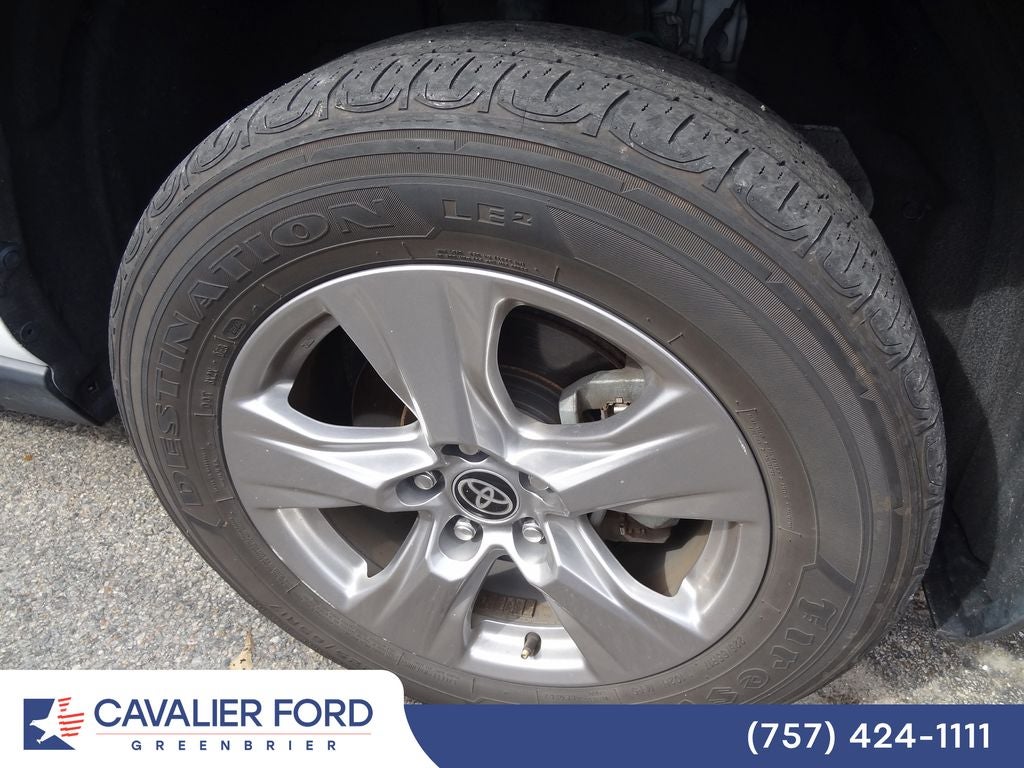 2023 Toyota RAV4 XLE
