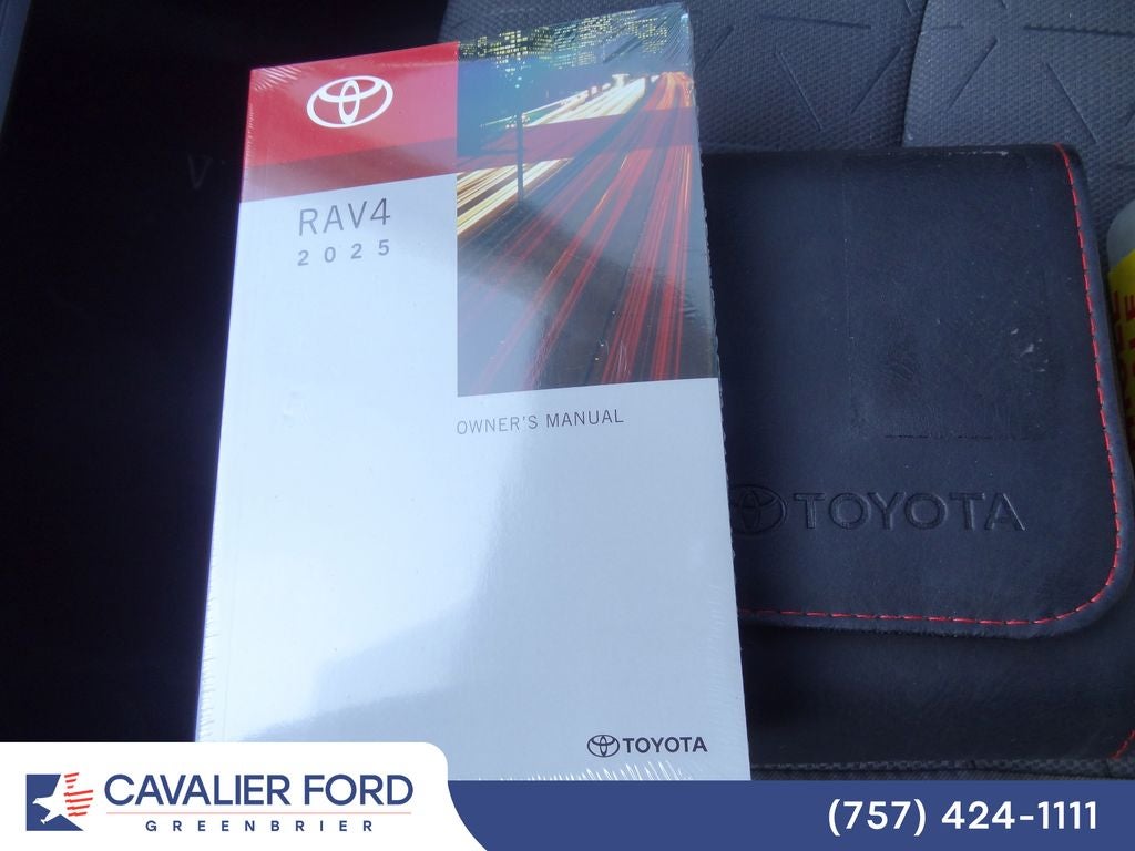 2025 Toyota RAV4 XLE